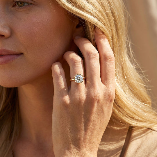 Moissanite Scalloped Bezel Solitaire Ring | 925 Sterling Silver | Prm7206