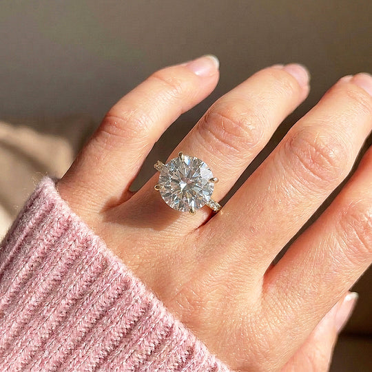 Round Moissanite Pavé Band Ring | 925 Sterling Silver | PRM7209