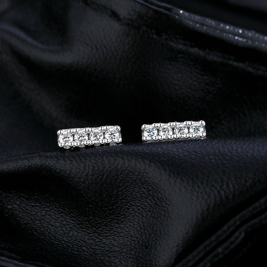 Prm8110: The Moissanite Bar Stud Earrings
