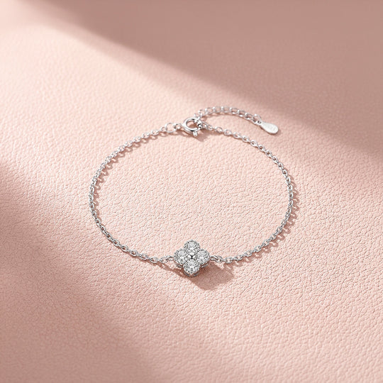 Clover Halo Solitaire Bracelet | Diamond Simulant | Prm9103