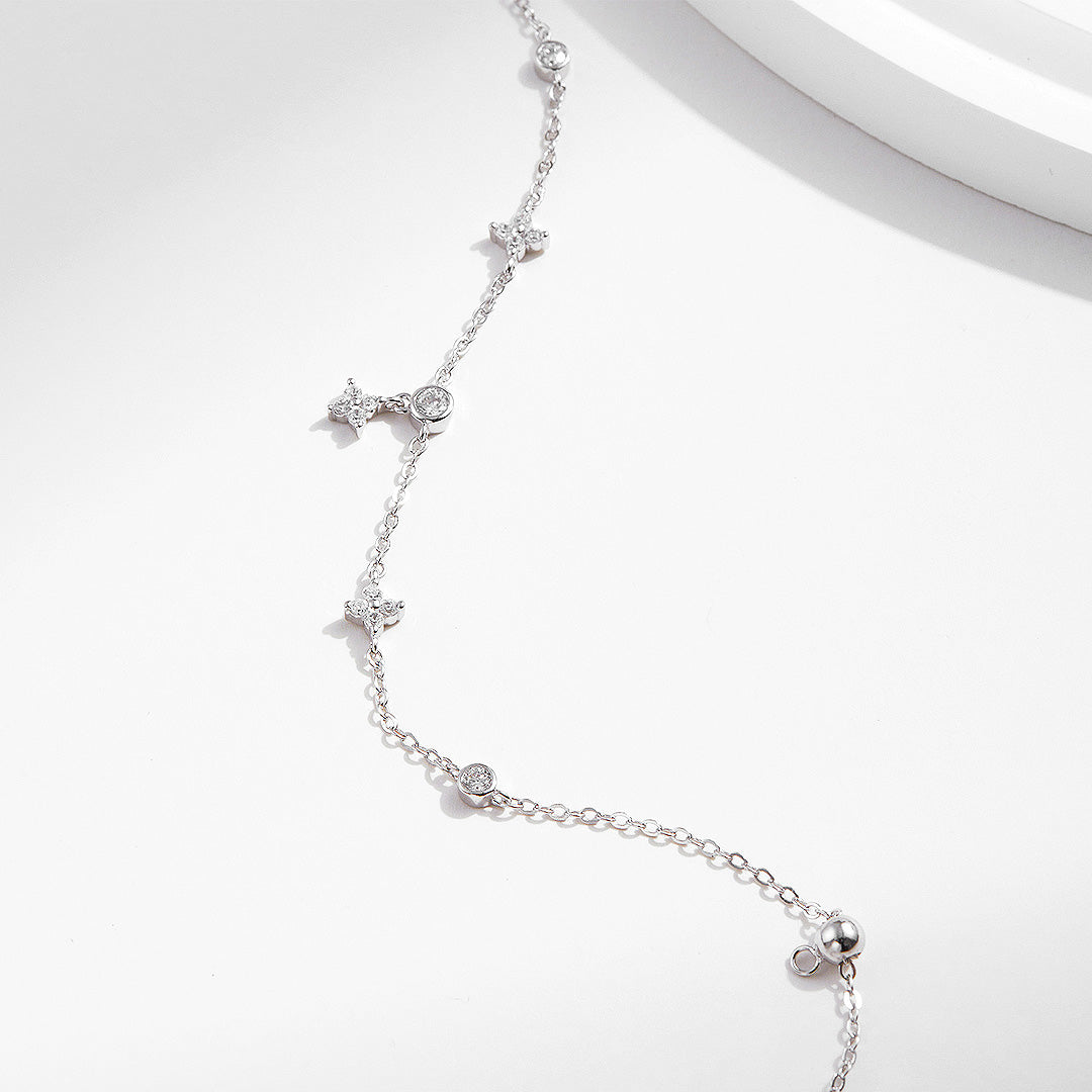 Prm9114: The Twinkling Charm Bracelet