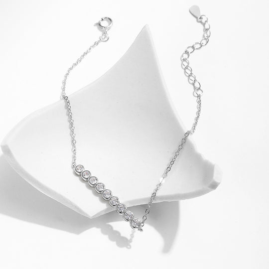 Prm9115: The Moissanite Horizon Bracelet