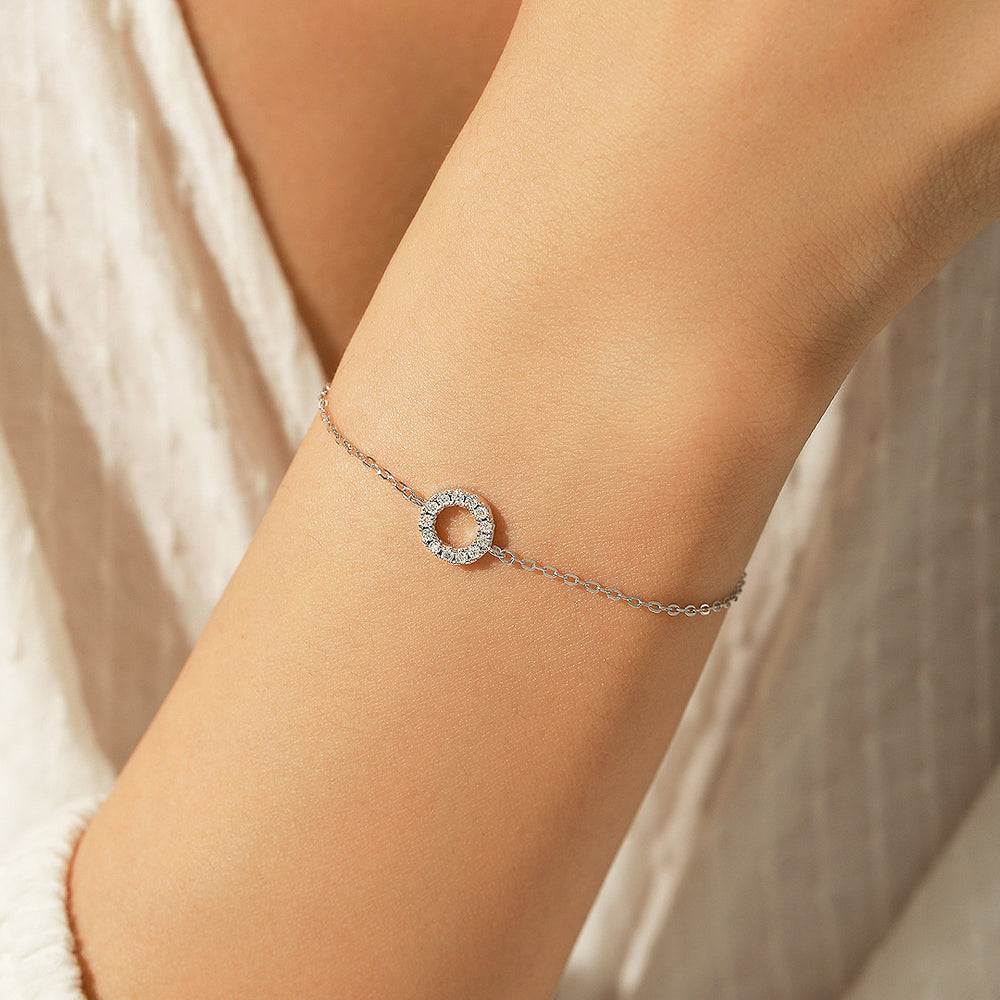 Moissanite Halo Circle Link Bracelet | Prm9117 - Bracelets | Singapore Jewellery, Wedding Rings & Gifts | Same Day Delivery | Tiara.com.sg