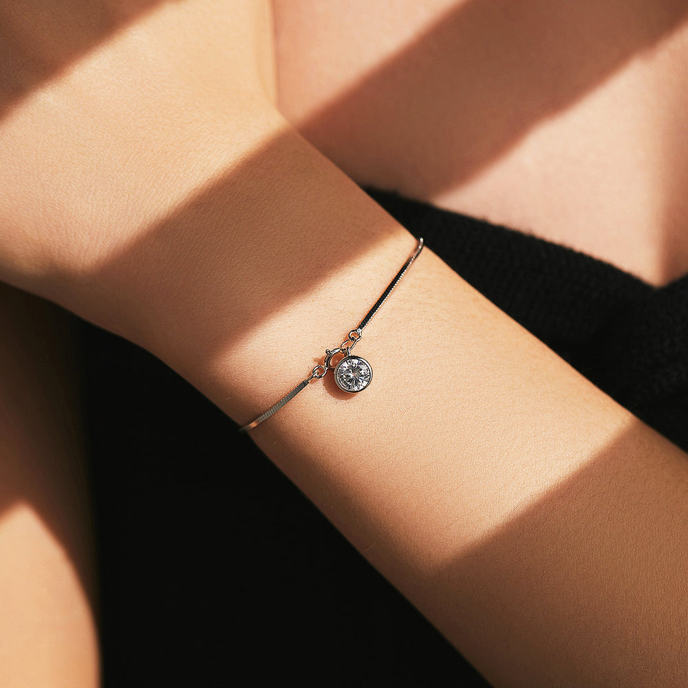 Bezel Snake Chain Solitaire Bracelet | Diamond Simulant | Prm9119 - Bracelets | Singapore Jewellery, Wedding Rings & Gifts | Same Day Delivery | Tiara.com.sg