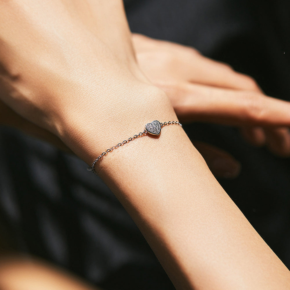 Pavé Heart Link Bracelet | Diamond Simulant | Prm9121 - Bracelets | Singapore Jewellery, Wedding Rings & Gifts | Same Day Delivery | Tiara.com.sg