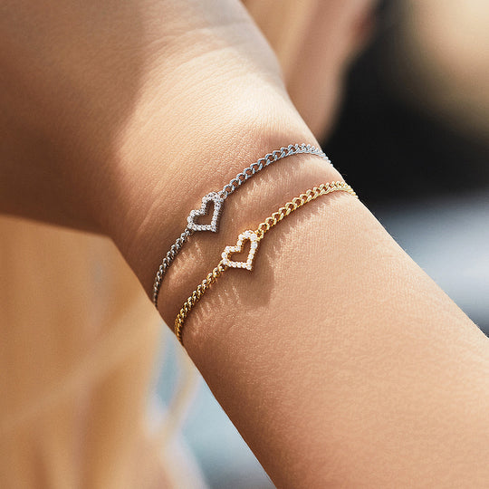 Prm9124: The Moissanite Heart Curb Bracelet