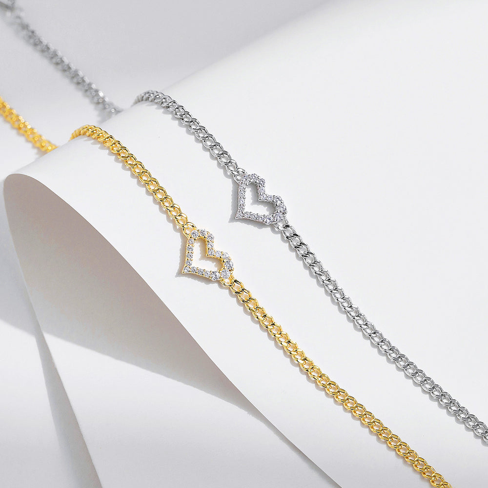 Prm9124: The Moissanite Heart Curb Bracelet