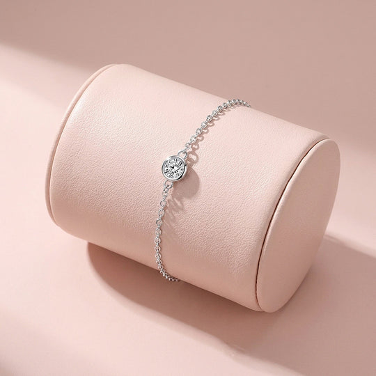Single Bezel Moissanite Silver Women Bracelet | Prm9202