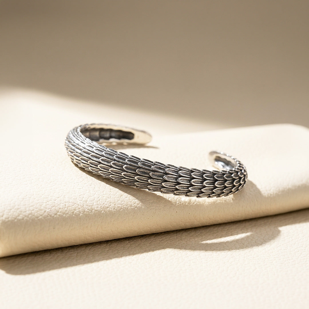 Scaled Majesty | Men&