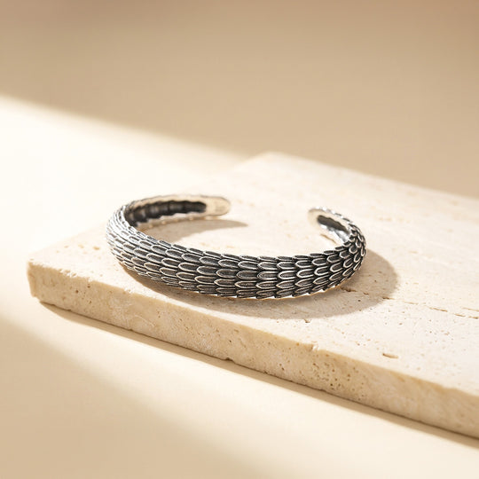 Scaled Majesty | Men&