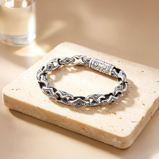 The Guardian Clasp | Men&