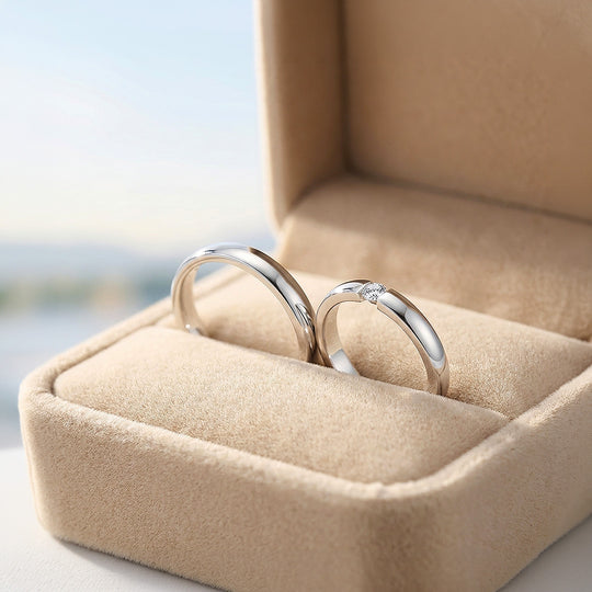 Cotton | High-Polished Single-Stone Tension-Set Dome Wedding Band