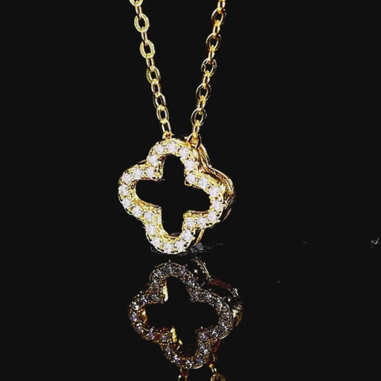 Prm2021 – The Lumière Clover Necklace