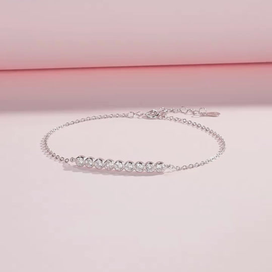 Prm9115: The Moissanite Horizon Bracelet