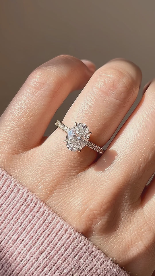 Oval Moissanite Pavé Band Ring | 925 Sterling Silver | PRM7210